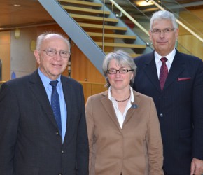 v.l.n.r: Peter Götz MdB; Dr. Gisela Volz, Vizepräsidentin bdo; Wolfgang Steinbrück, Präsident bdo