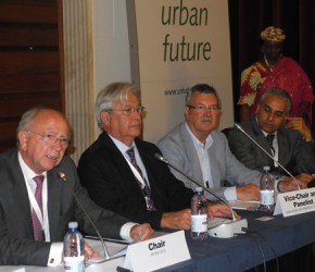 Götz emphasises the Role of Cities in the presence of Executive Director Clos (UN-Habitat).